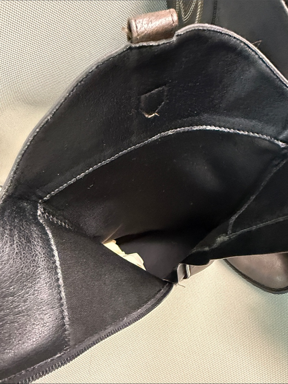 Classic Brown Cowboy Boots with Embroidered Detail - Picture 5 of 6